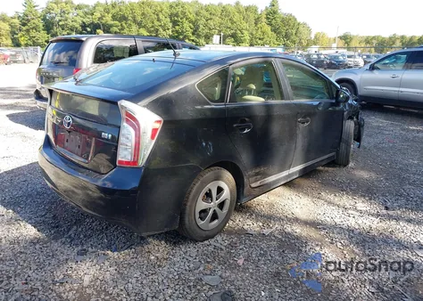 2015 Toyota Prius Two from USA, damaged, VIN JTDKN3DUXF0475575